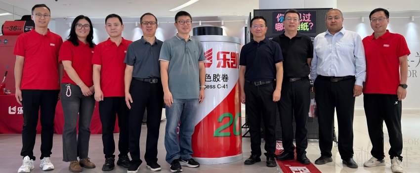 樂凱膠片國慶亮相保定萬博廣場，8天沉浸式體驗點燃市民光影熱情